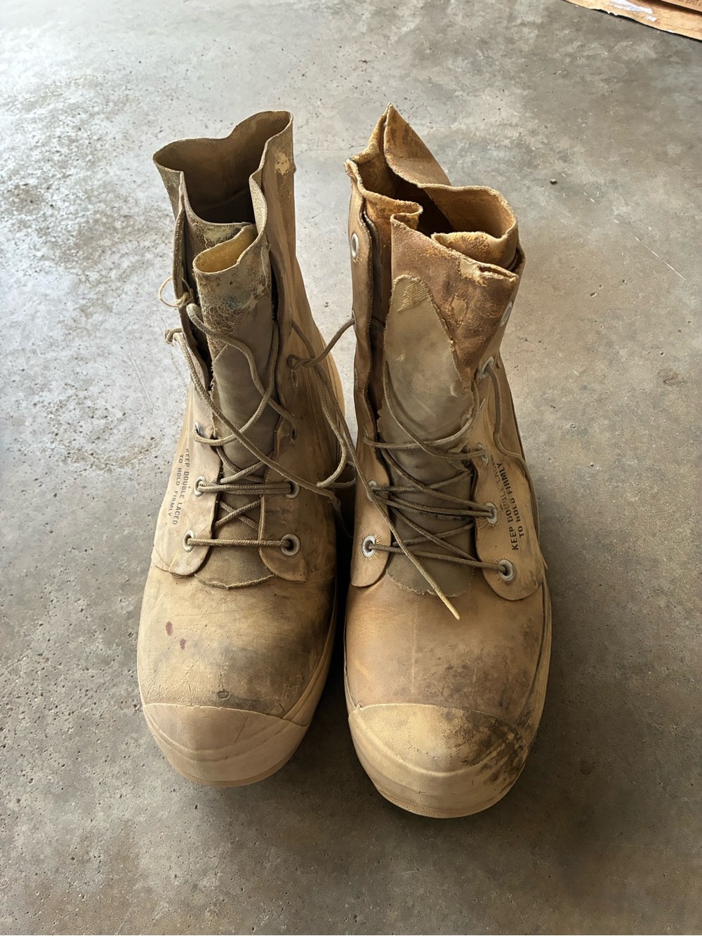 Vintage Beta US military Bunny boots size 10R